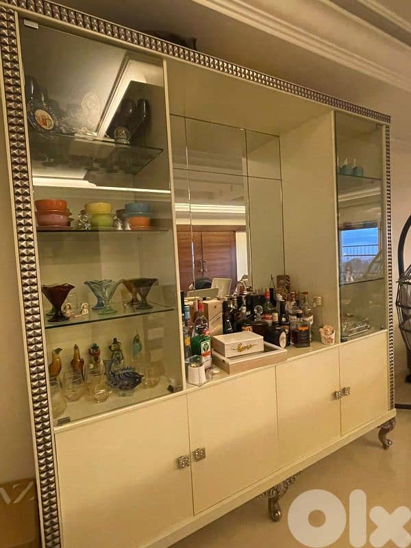 dinning room  and saloon 3