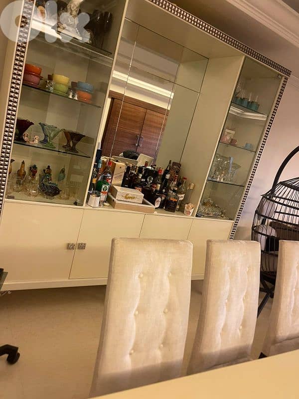 dinning room  and saloon 4