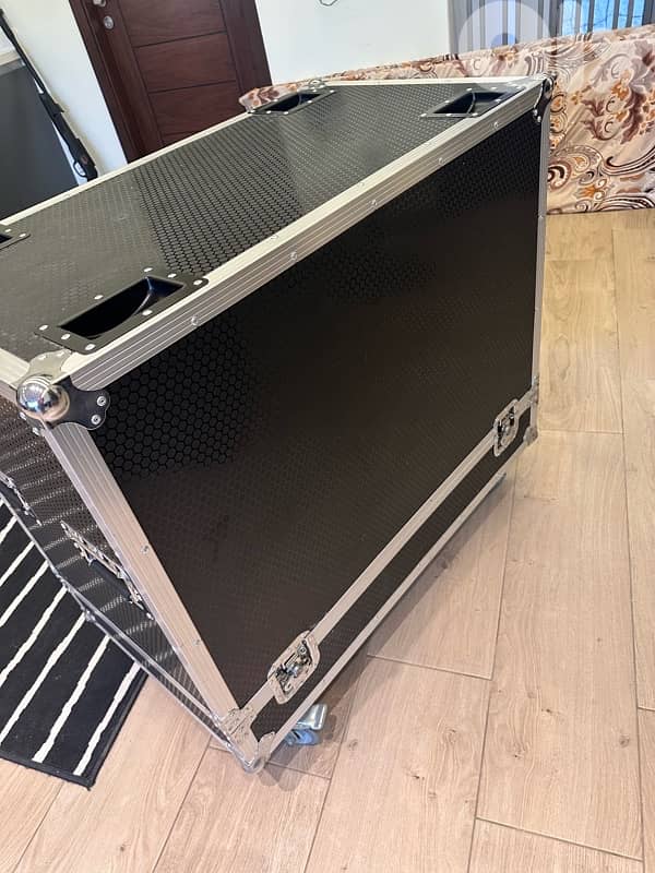 MARTIN AUDIO SPEAKERS 6