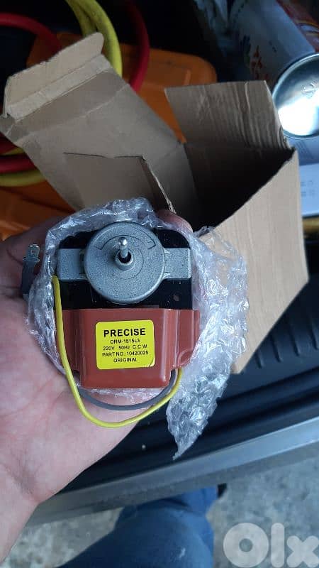 تصليح غسلات و برادات و جميع الأدوات الكهربئية في بيروت 03677764 4