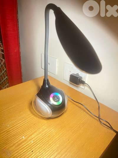 Desk lamp