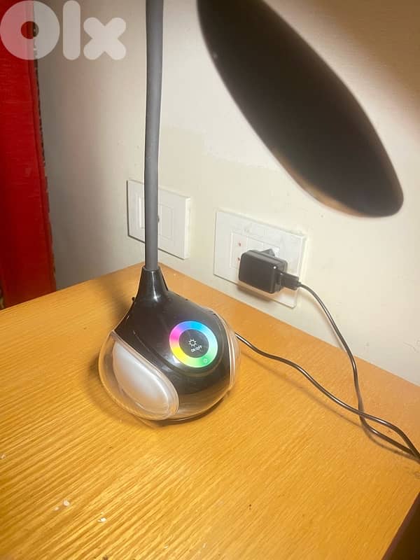 Desk lamp 1