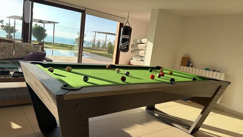 Modern Billiard Pool Table 8ft 6