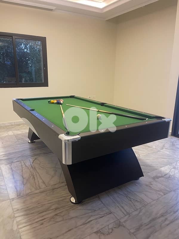 Rainbow Billiard Pool Table 8ft 3