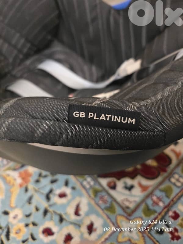 carseat excellent condition 3