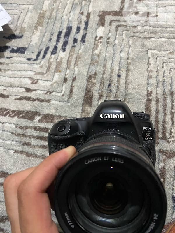 5d mark iv + lens 24-105 manual focus 4