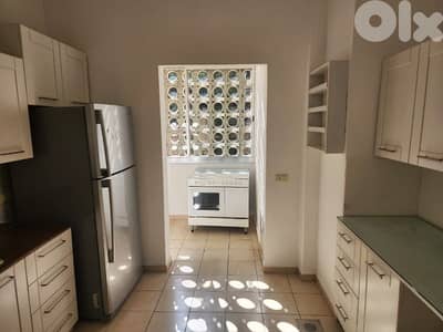 Apartment for rent at Sioufi Achrafieh