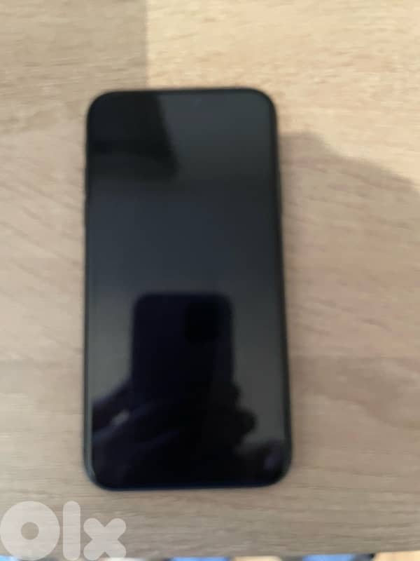 IPhone 11 64 GB in a very good condition 1