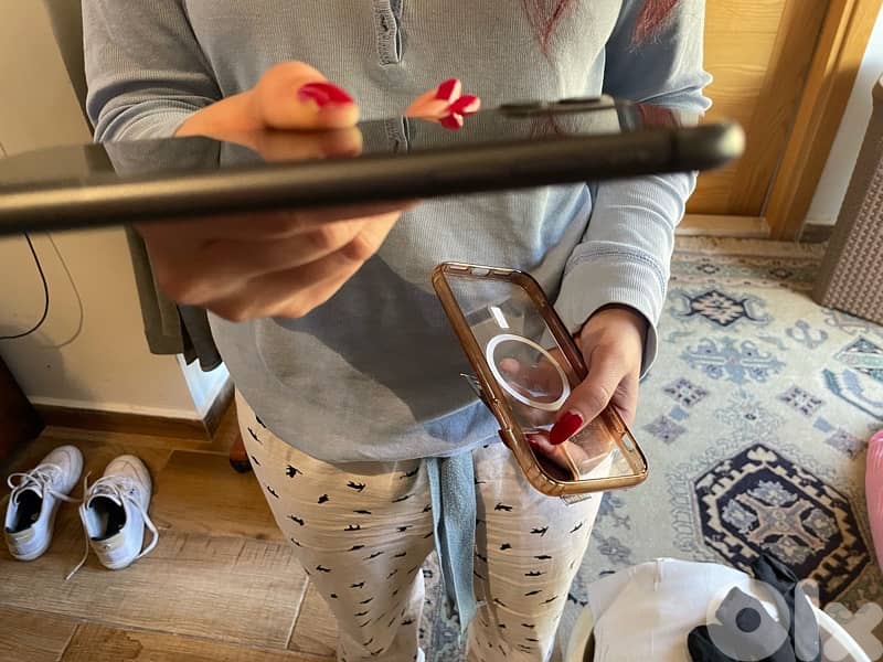 IPhone 11 64 GB in a very good condition 2