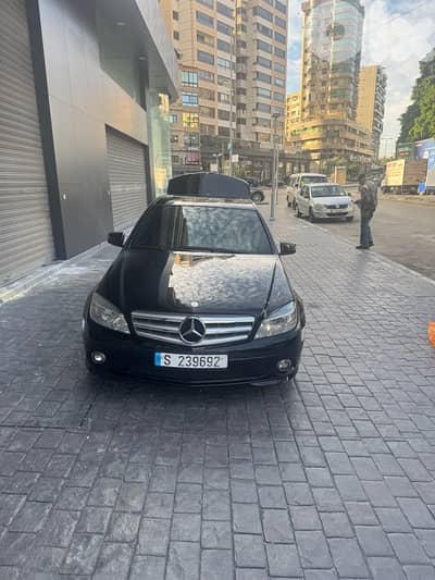 Mercedes-Benz C-Class 2010