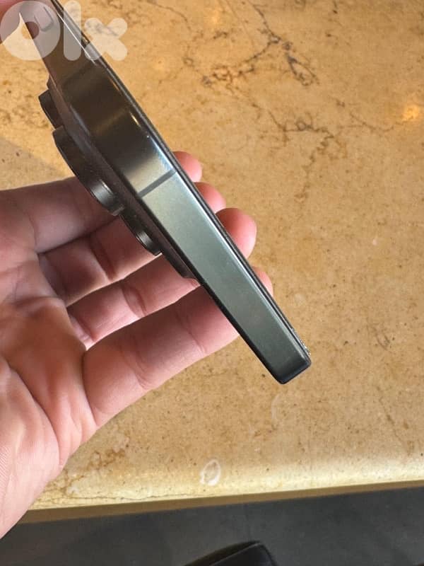 Iphone 16 Pro max Bh 100% with Orginal charger 3