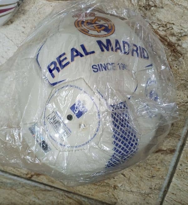 طابات فوتبول لدورات من اسبانيا شي مرتب كتير 4