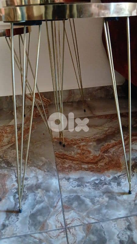 ٣ طاولات خشب جداد 2