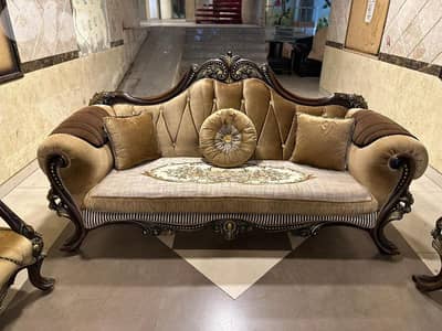 طقم كنبايات مصري حفر خشب زان اربع قطع وطاولة