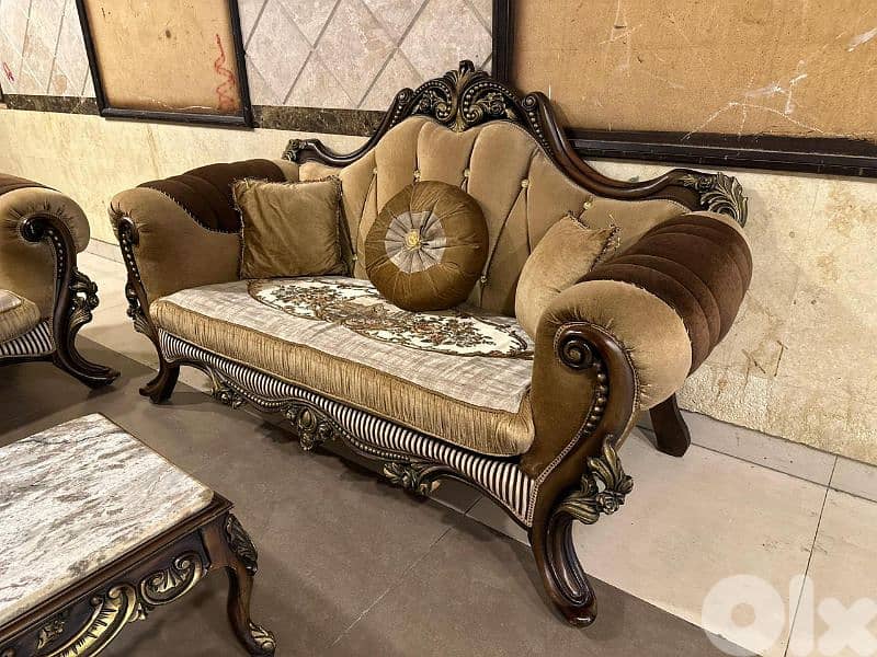 طقم كنبايات مصري حفر خشب زان اربع قطع وطاولة 1