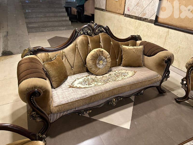 طقم كنبايات مصري حفر خشب زان اربع قطع وطاولة 2