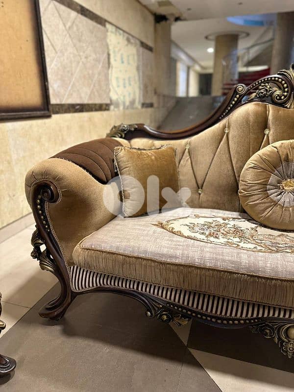 طقم كنبايات مصري حفر خشب زان اربع قطع وطاولة 6