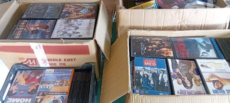 CD العاب وأفلام 3