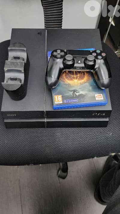 ps4 used , excellent condition,  1 tb, charging station, controller