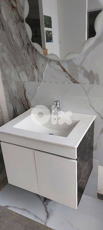 عرض مغسلة انكاستري مع خزانة تعليق ٦٠سم/٤٠سم 1