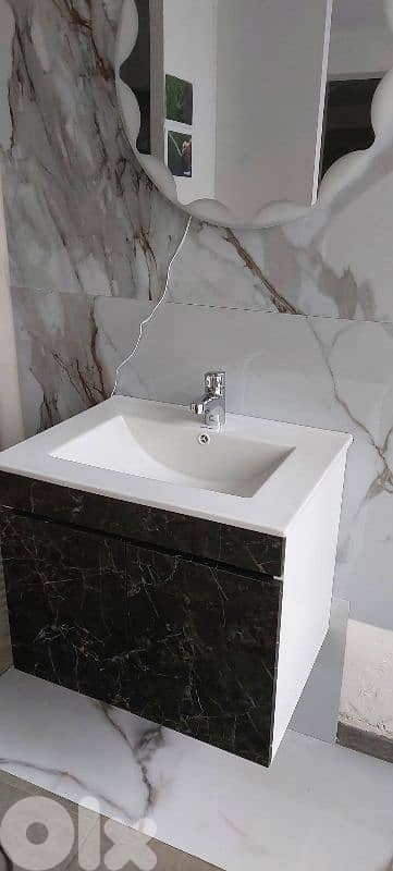 عرض مغسلة انكاستري مع خزانة تعليق ٦٠سم/٤٠سم 3