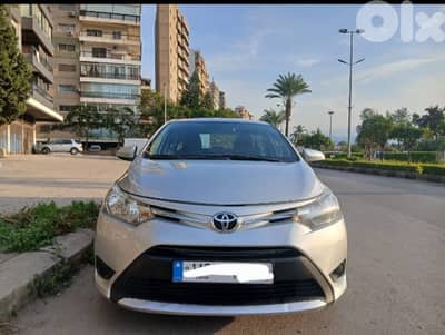 تويوتا ياريس 2015