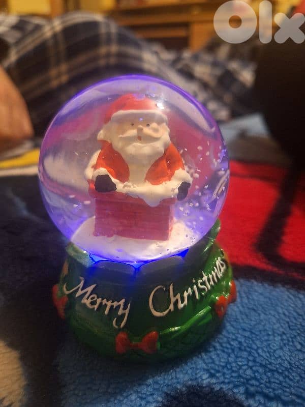 snow globe 1