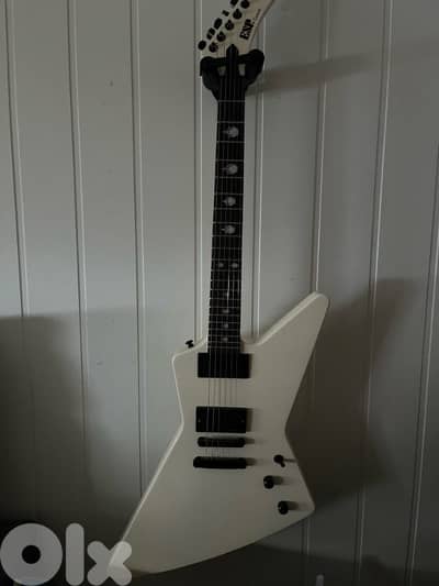 esp custom explorer electric guitar