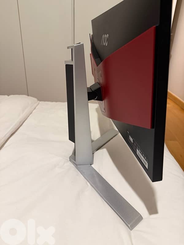 Gaming Pc GEFORCE RTX 5060, Core i5 12400F, 32Gb ram, 240hz monitor 7