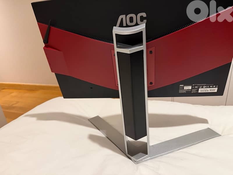 Gaming Pc GEFORCE RTX 5060, Core i5 12400F, 32Gb ram, 240hz monitor 8