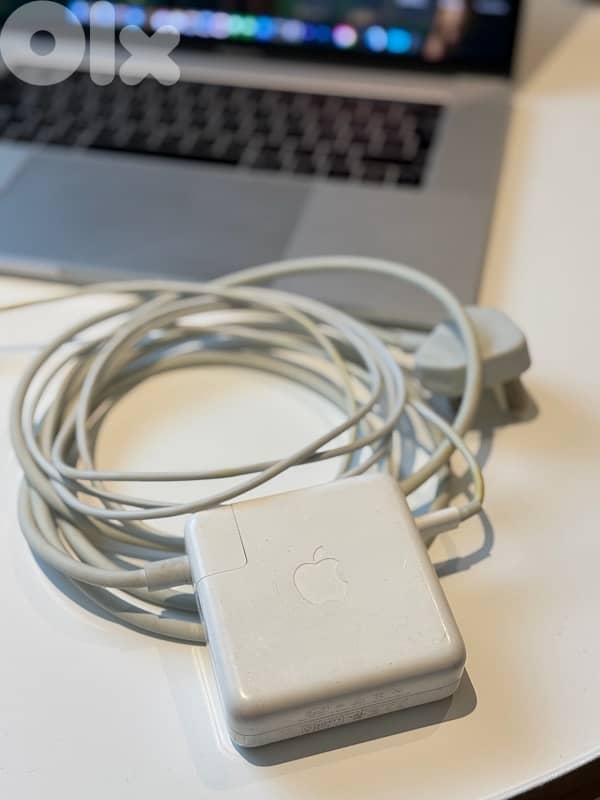 Macbook Pro 15-inch, 2018 Silver 7