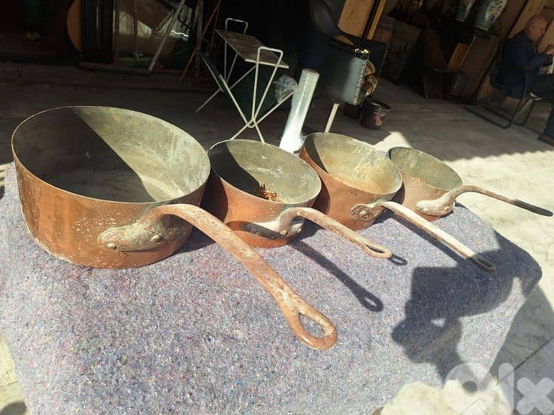 مجموعة مقالي للطهي نحال احمر صنع الماني القديم 1