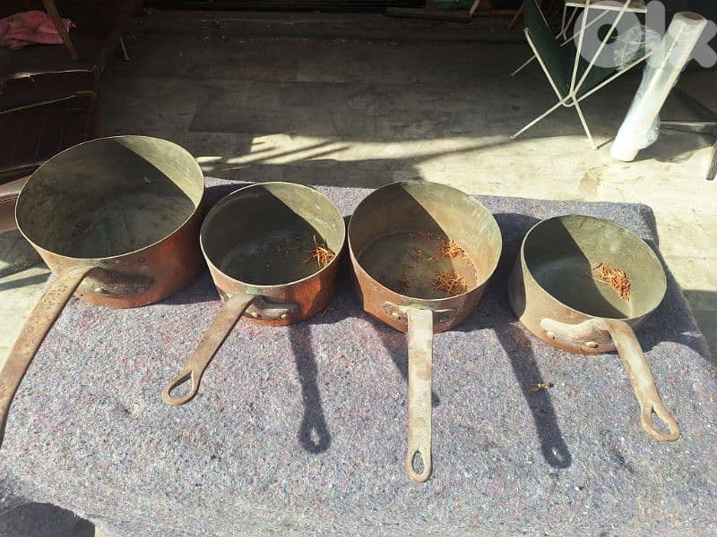 مجموعة مقالي للطهي نحال احمر صنع الماني القديم 3