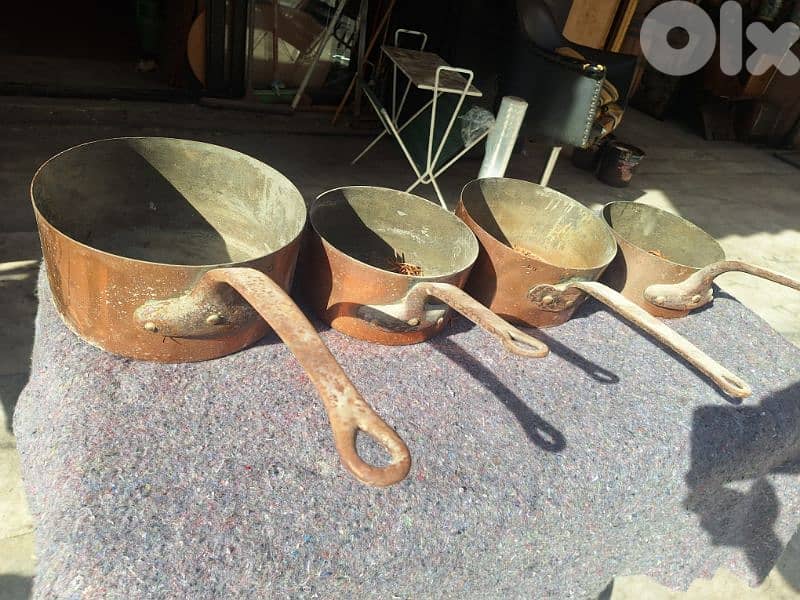 مجموعة مقالي للطهي نحال احمر صنع الماني القديم 4