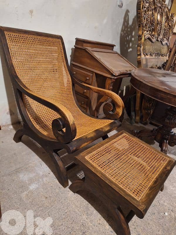 كرسي شازلونغ مع بنكات تقشيش يدوي انتيك مصنوعة من خشب الجوز مسيف صافي 3