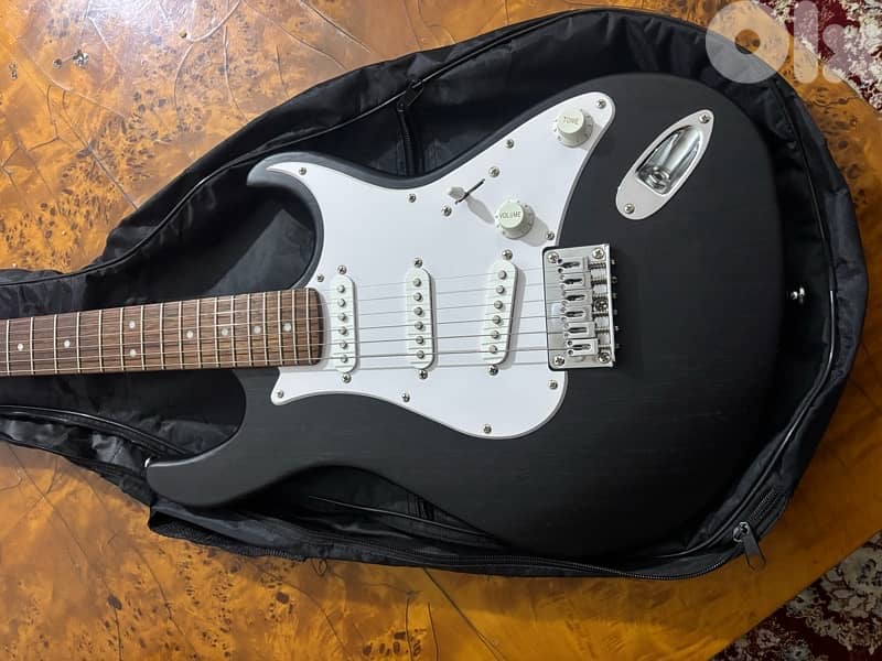 Cort electric guitar 1