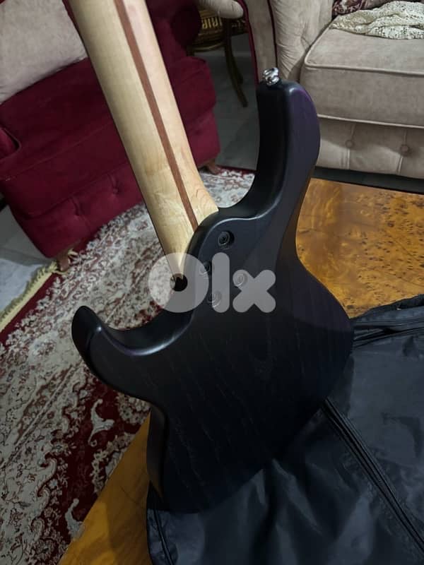 Cort electric guitar 5