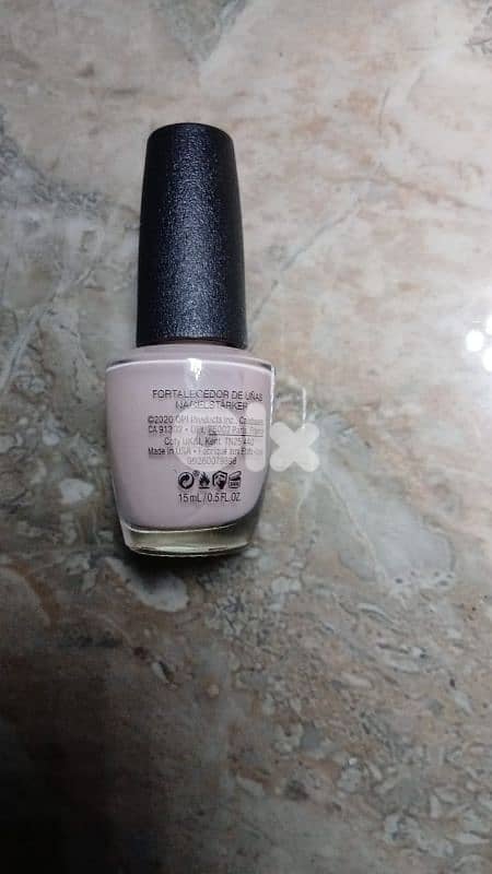 مناكير أميركي 1