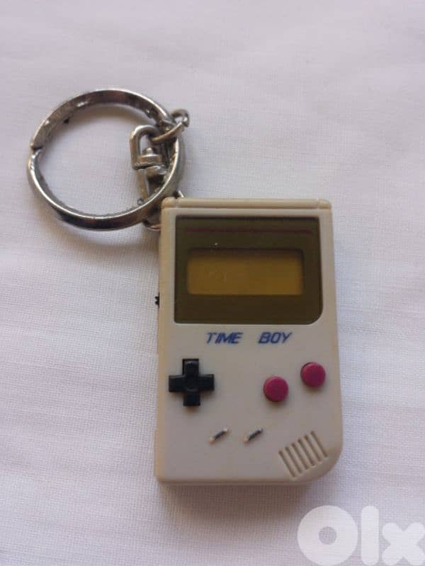 Vintage Gameboy keychain watch (+Nintendo card club) - Not Negotiable 3