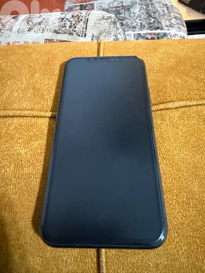 Iphone 11 pro 256 black like new