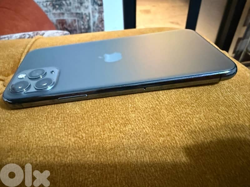 Iphone 11 pro 256 black like new 2
