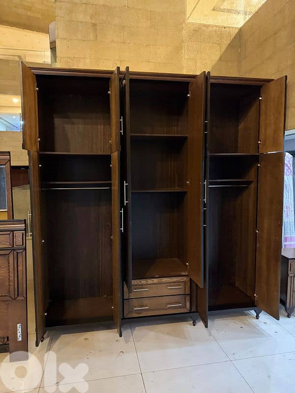 اوضة نوم طابقين شغل توصاية خشب زان ولاتي ملبسة قشرة سنديان 4