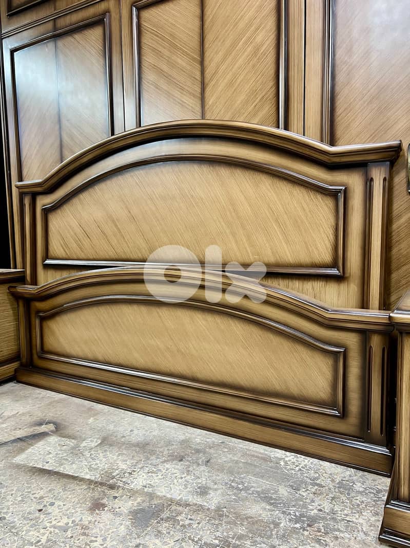 اوضة نوم طابقين 12 درفة خشب زان ولاتي ملبسة قشر 7