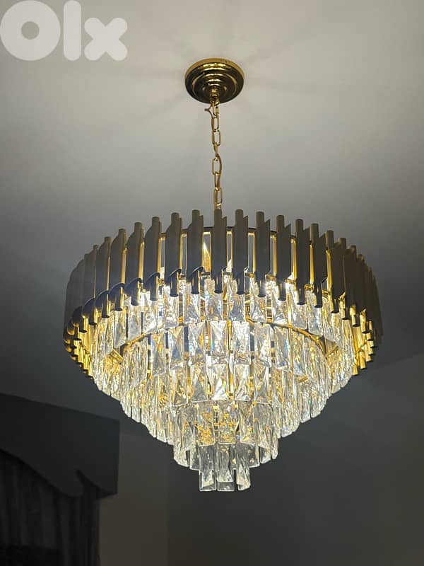 Big Chandelier 1