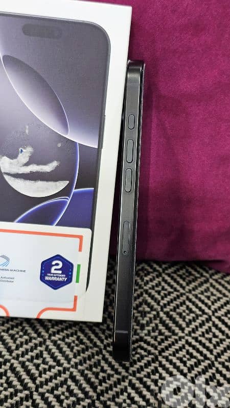 iphone 16 pro 256gb original 3