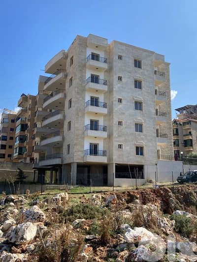 Building for sale in Aramoun