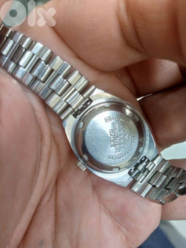 vintage Seiko five automatic 17 jewels women watch black dail 2