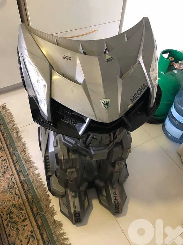 Limited edition, working robot 2