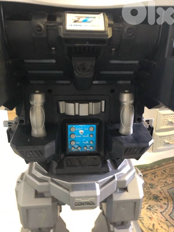 Limited edition, working robot 5