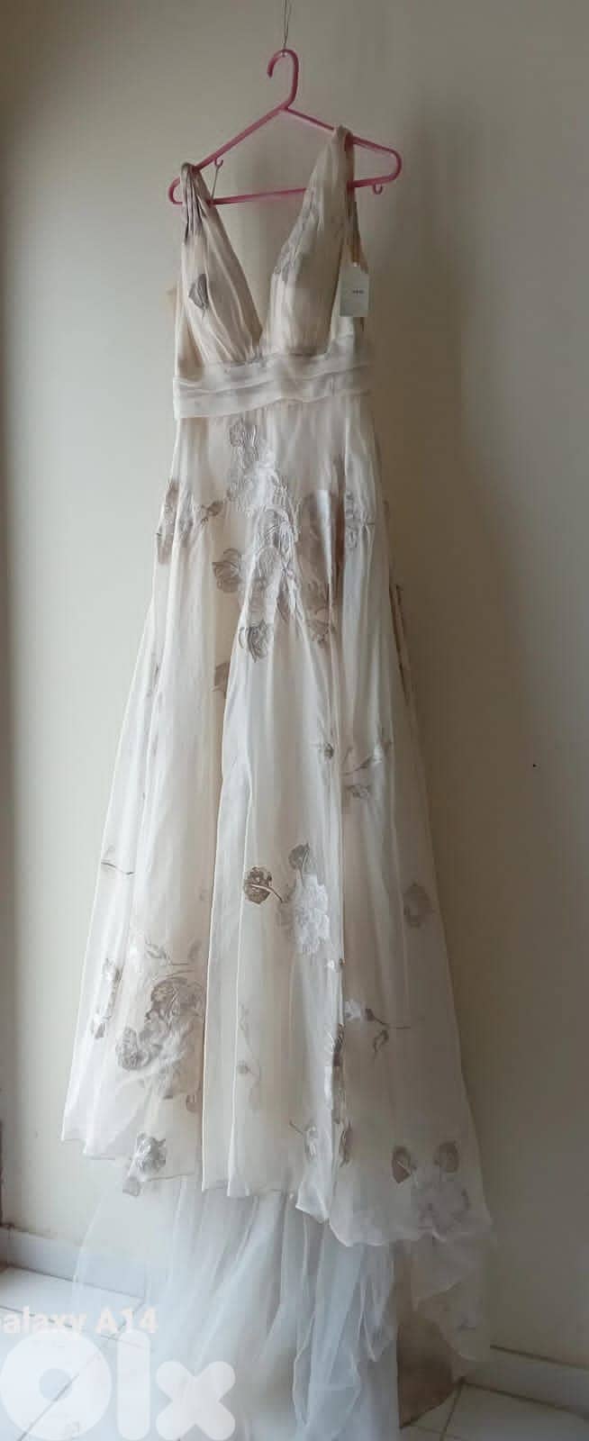 6 Bridal Dresses - N. Y. Brands 3